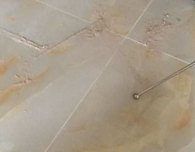 南岔瓷砖空鼓维修公司分享粘合剂选择不当在瓷砖铺贴过程中可能导致以下问题
